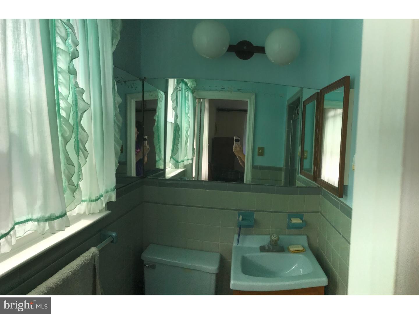 2839 Rhawn Street Philadelphia, PA 19152 - Photo 13 of 25 Bathroom