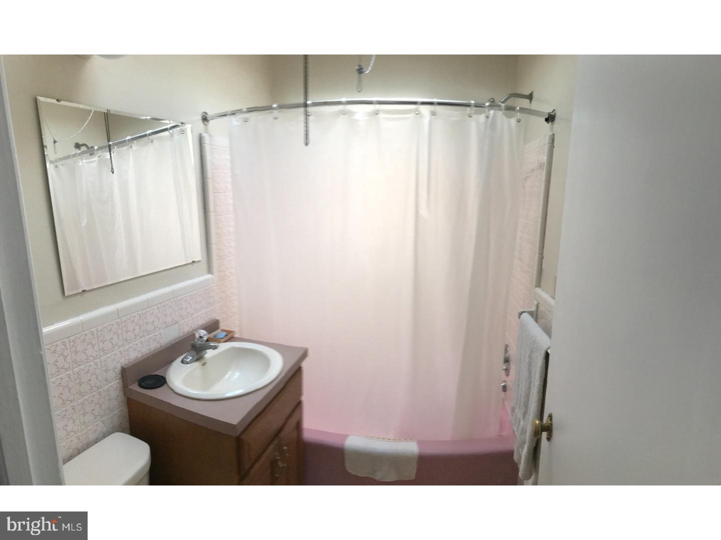 2839 Rhawn Street Philadelphia, PA 19152 - Photo 14 of 25 Bathroom