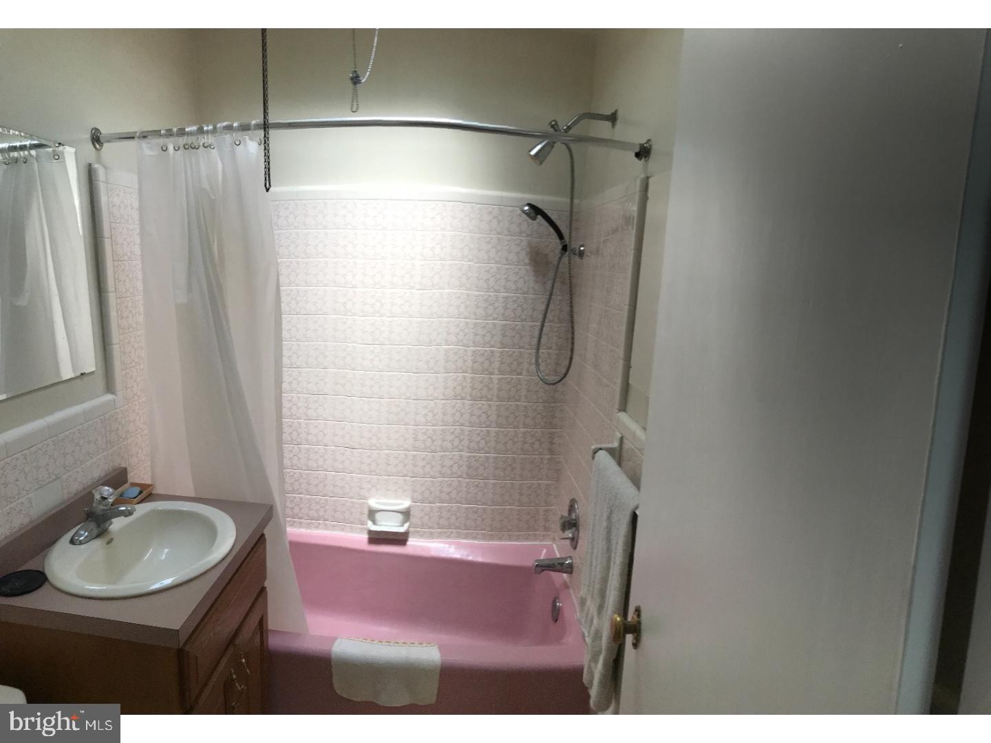 2839 Rhawn Street Philadelphia, PA 19152 - Photo 15 of 25 Bathroom