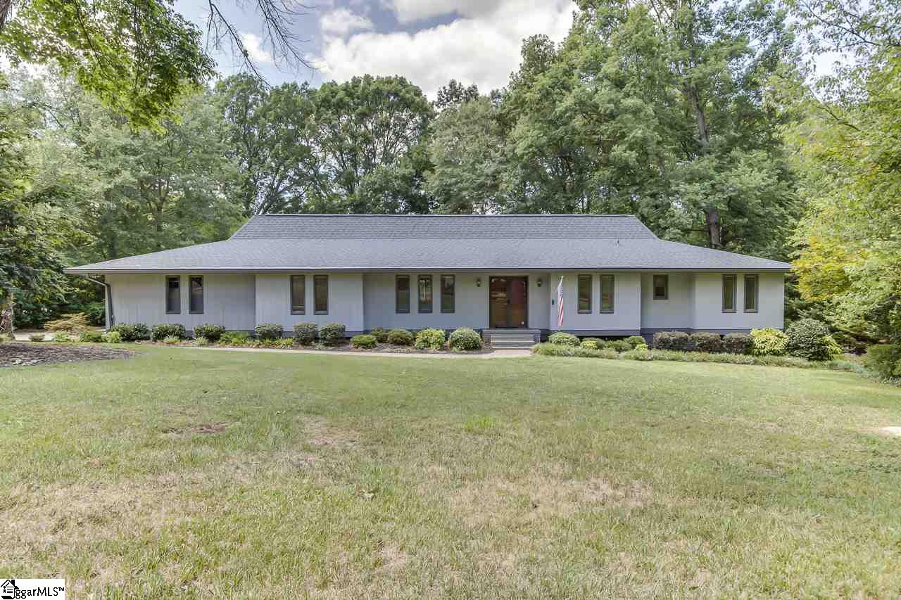 17 Pilgrims Point Road Greenville, SC 29615 - Photo 1 of 36 Gallery Image 1