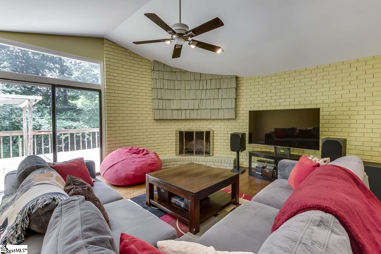 17 Pilgrims Point Road Greenville, SC 29615 - Photo 13 of 36 Gallery Image 13
