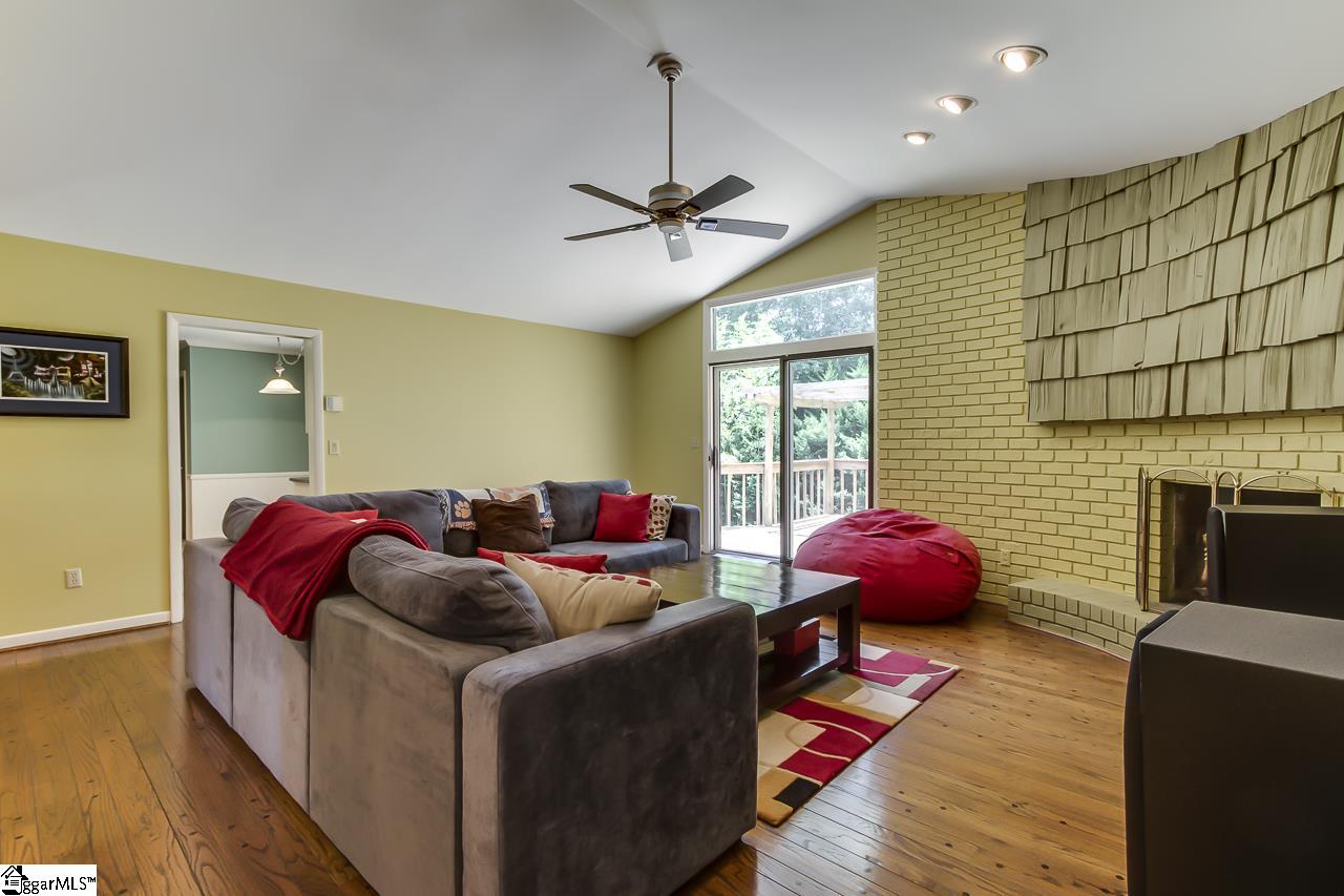 17 Pilgrims Point Road Greenville, SC 29615 - Photo 15 of 36 Gallery Image 15