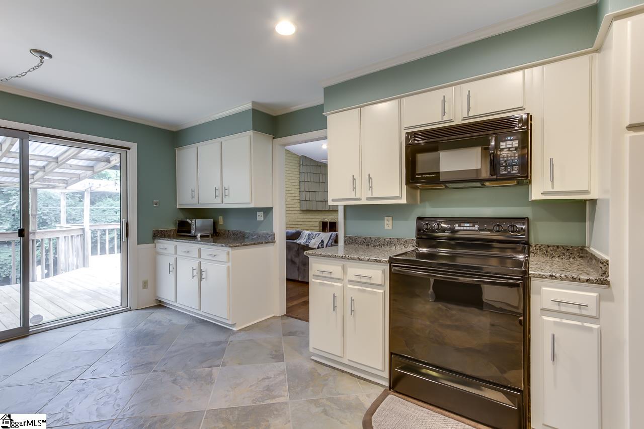 17 Pilgrims Point Road Greenville, SC 29615 - Photo 19 of 36 Gallery Image 19