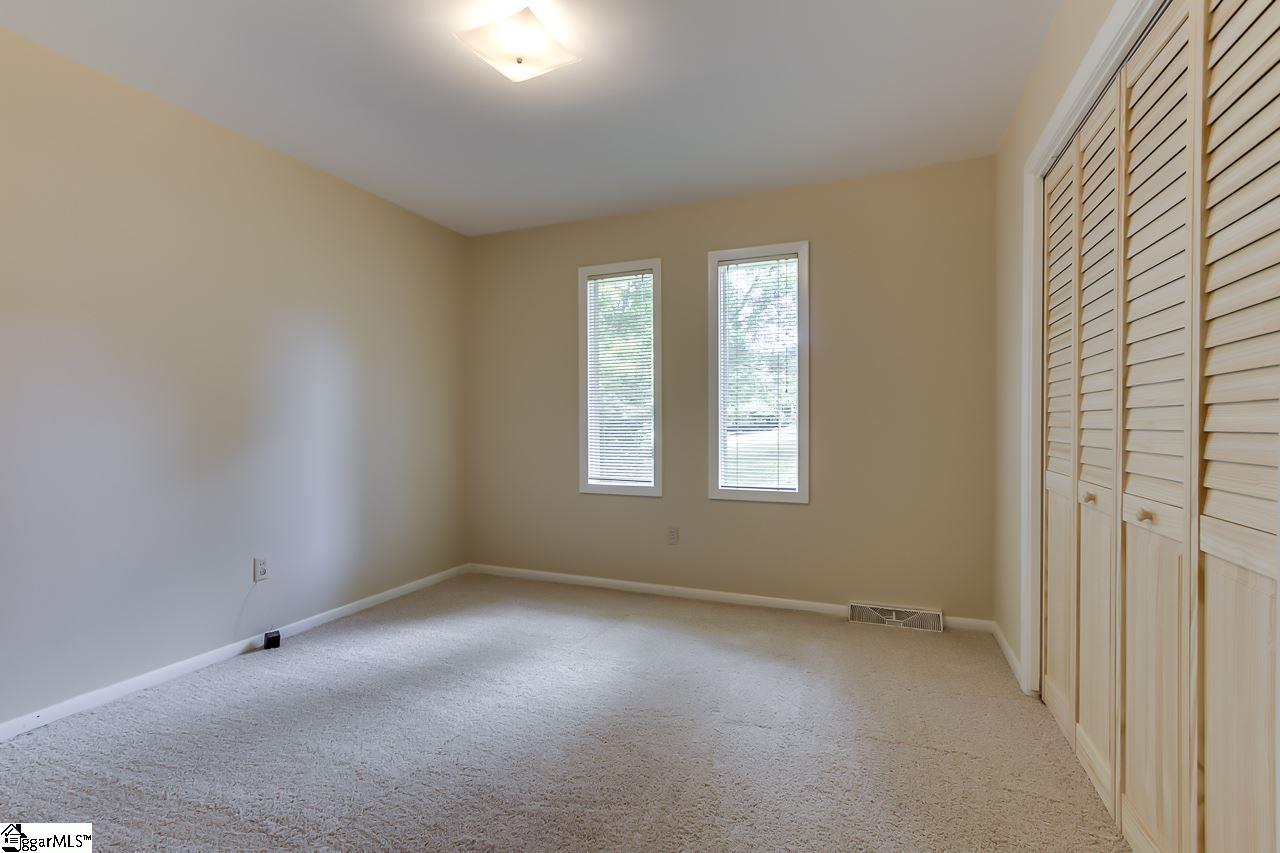 17 Pilgrims Point Road Greenville, SC 29615 - Photo 23 of 36 Gallery Image 23