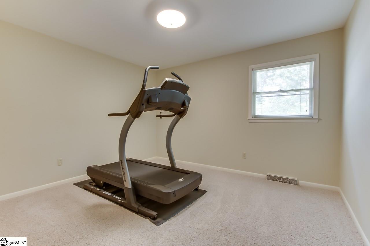 17 Pilgrims Point Road Greenville, SC 29615 - Photo 24 of 36 Gallery Image 24