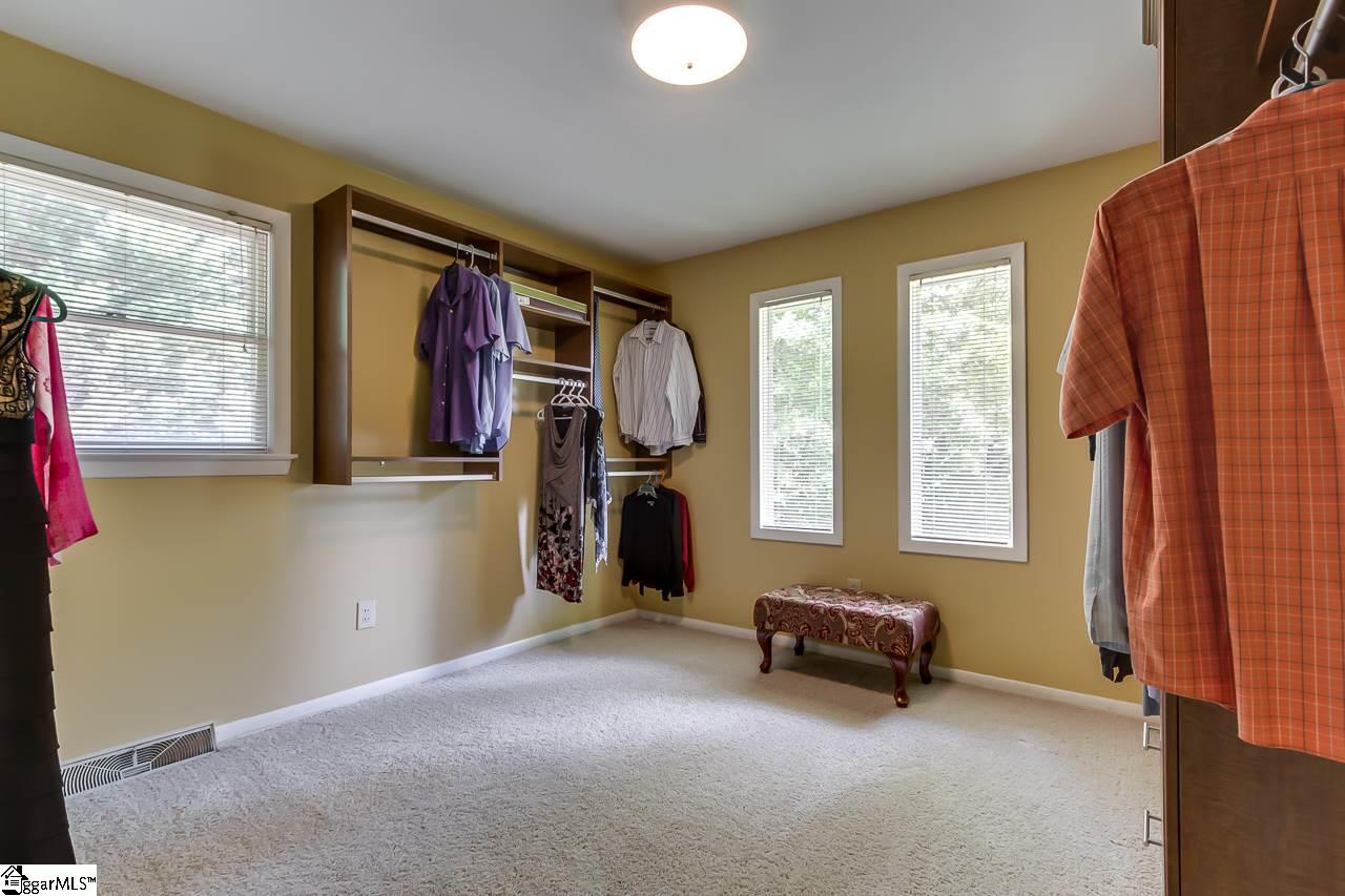 17 Pilgrims Point Road Greenville, SC 29615 - Photo 27 of 36 Gallery Image 27