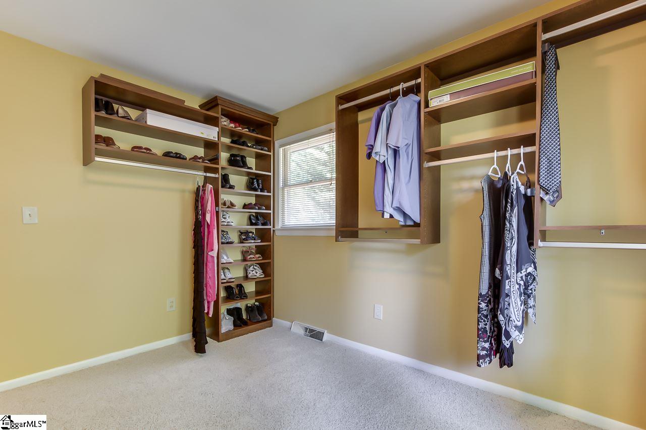 17 Pilgrims Point Road Greenville, SC 29615 - Photo 28 of 36 Gallery Image 28