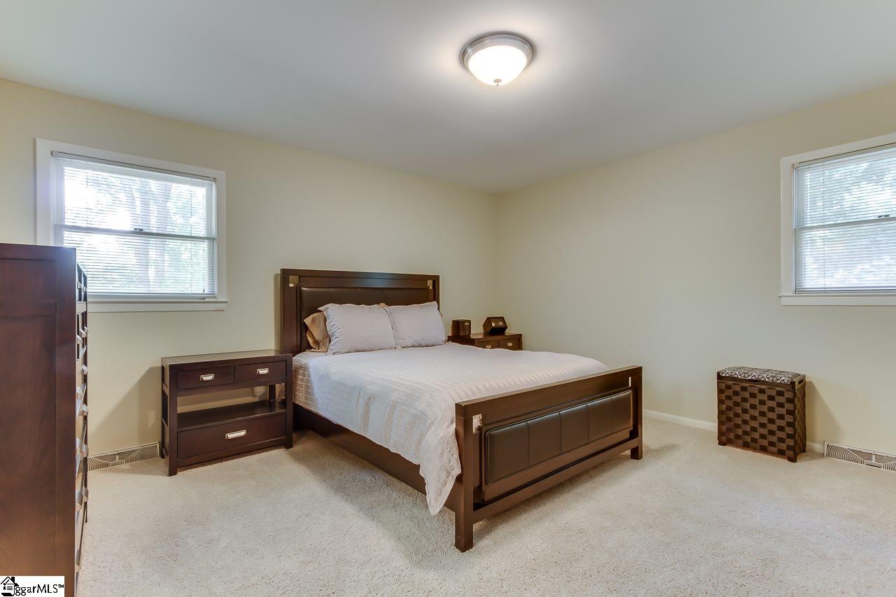 17 Pilgrims Point Road Greenville, SC 29615 - Photo 29 of 36 Gallery Image 29