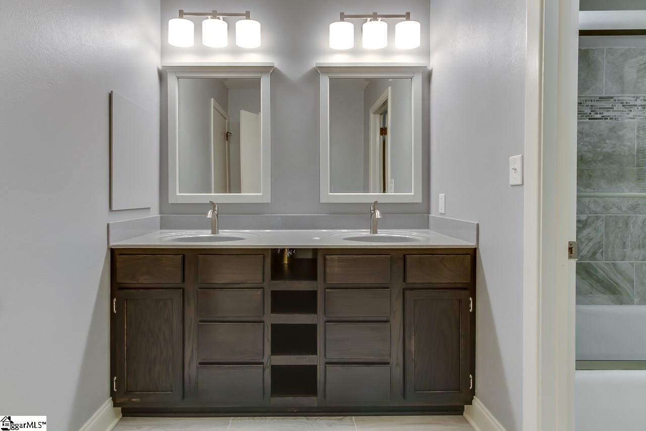 17 Pilgrims Point Road Greenville, SC 29615 - Photo 31 of 36 Gallery Image 31