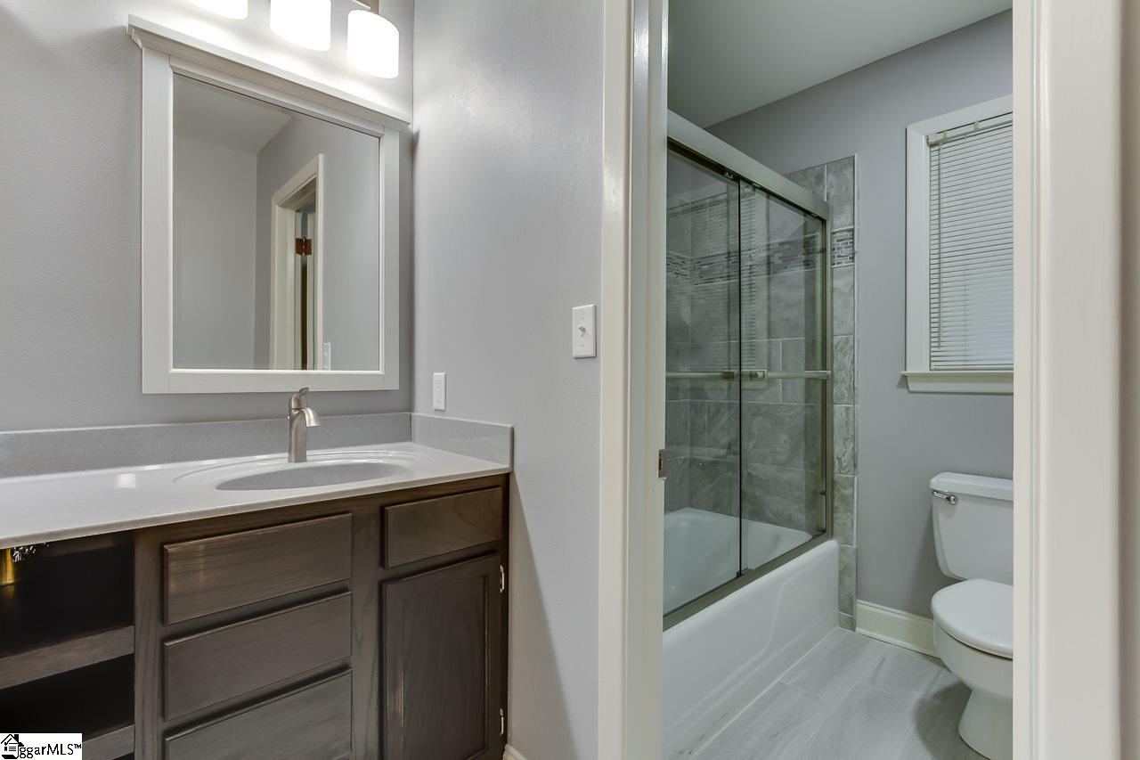 17 Pilgrims Point Road Greenville, SC 29615 - Photo 32 of 36 Gallery Image 32