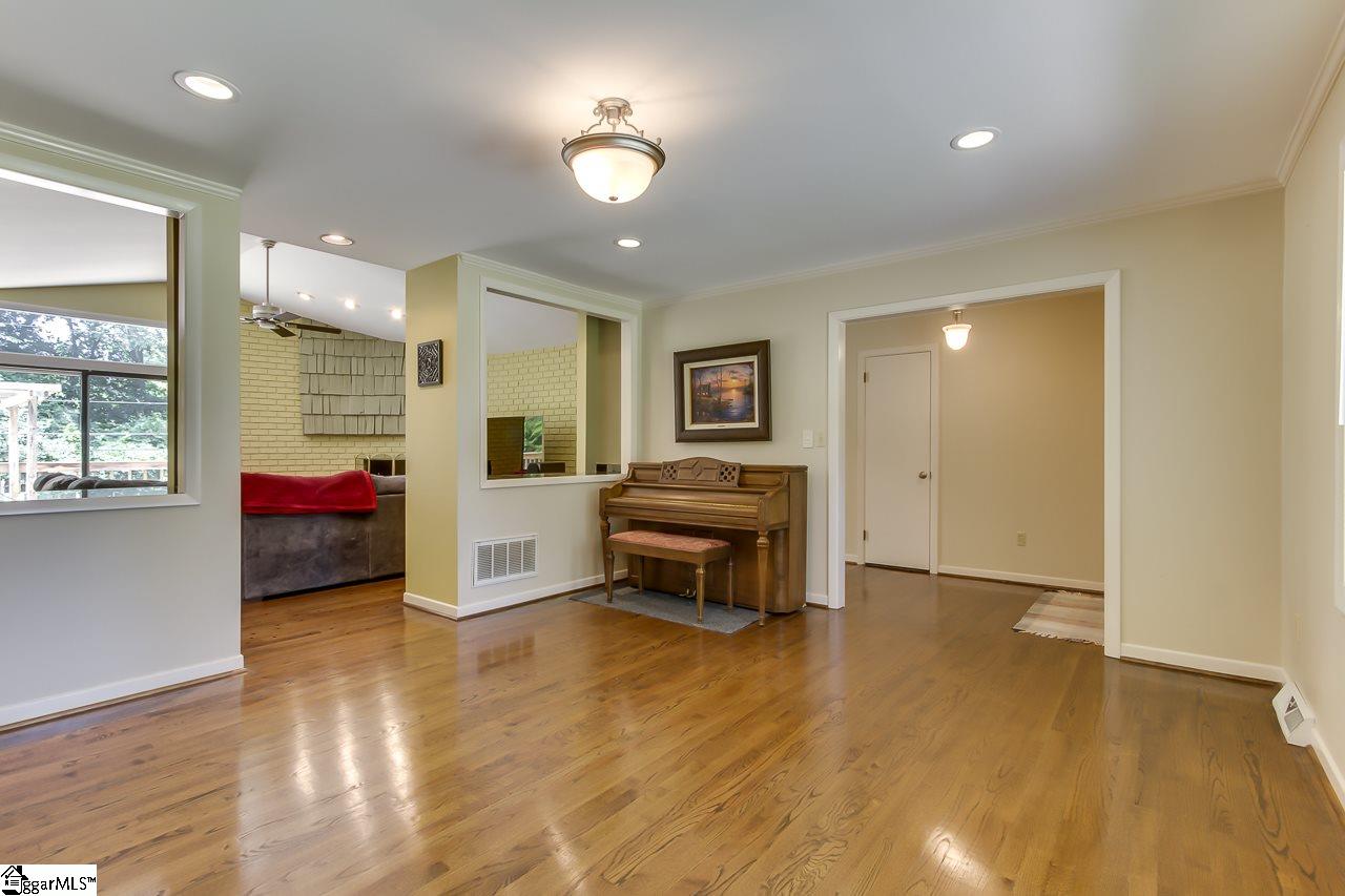 17 Pilgrims Point Road Greenville, SC 29615 - Photo 7 of 36 Gallery Image 7