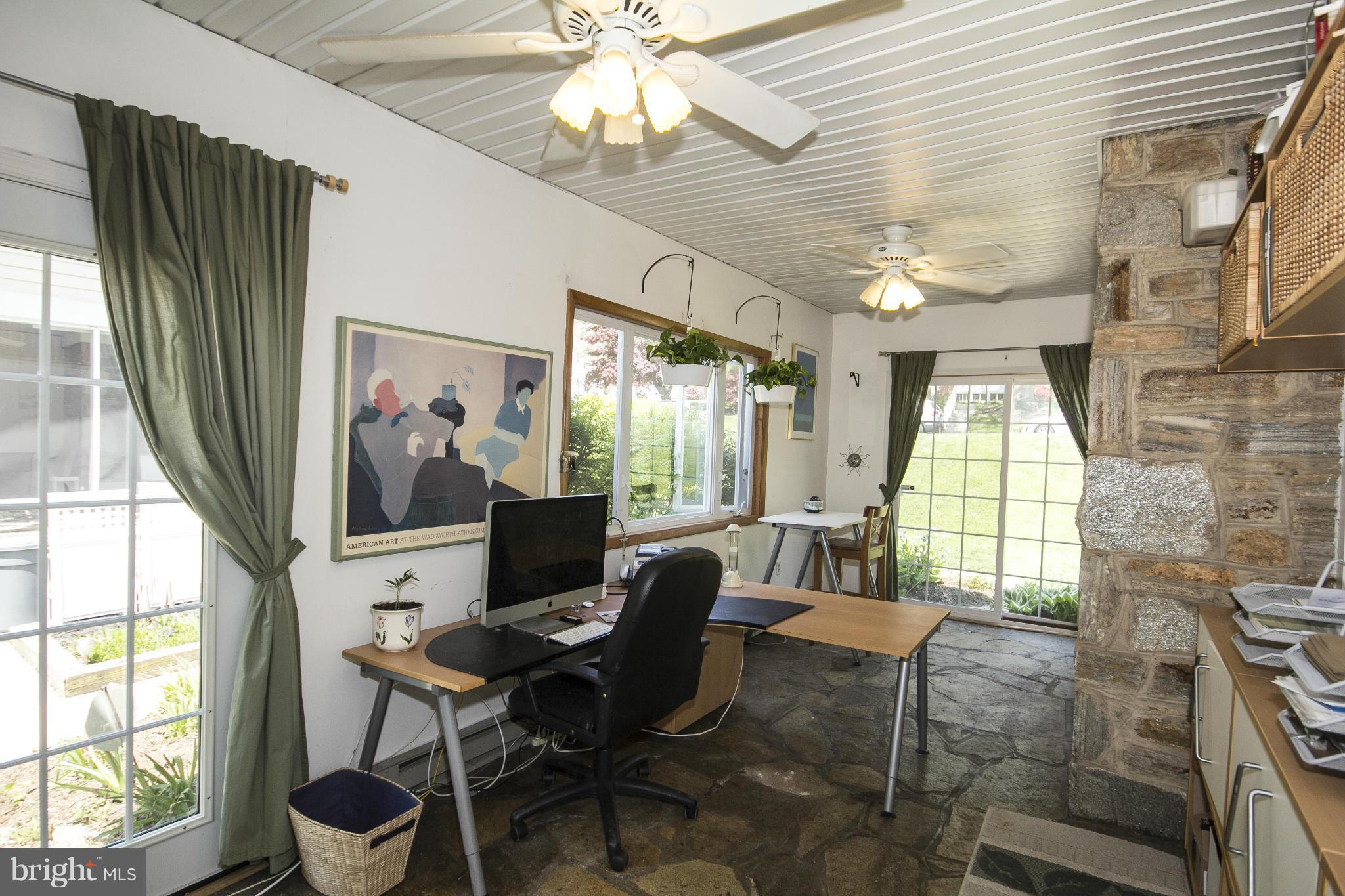 6718 Glenkirk Road Baltimore, MD 21239 - Photo 10 of 30 Office/Den/Sunroom on Main Level!