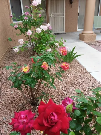 $2,195 | 2741 Sungold Drive, Las Vegas, NV 89134