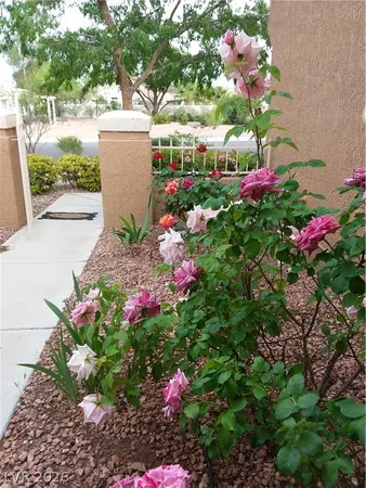 $2,195 | 2741 Sungold Drive, Las Vegas, NV 89134