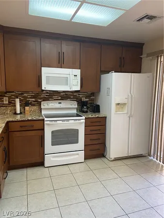 $2,195 | 2741 Sungold Drive, Las Vegas, NV 89134