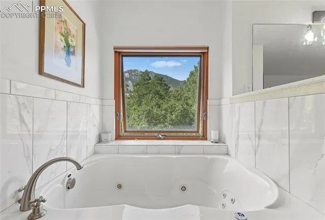 $769,000 | 20 Lowick Drive, Colorado Springs, CO 80906