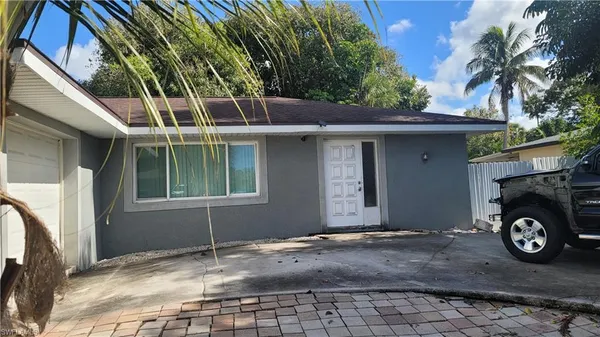 $3,000 | 2172 45th Street Southwest, Naples, FL 34116