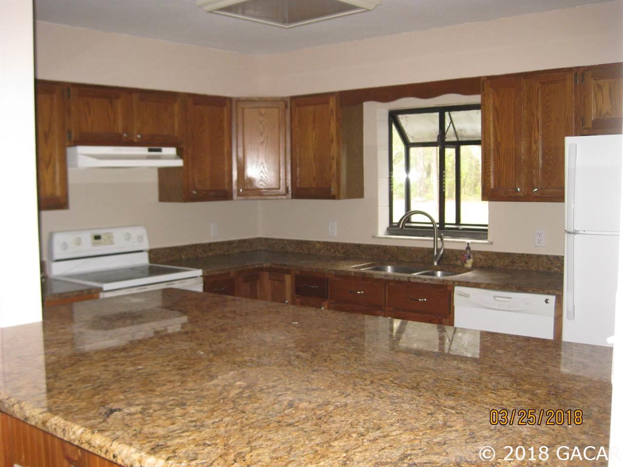 113 Juniper Road Hawthorne, FL 32640 - Photo 4 of 18 Gallery Image 4