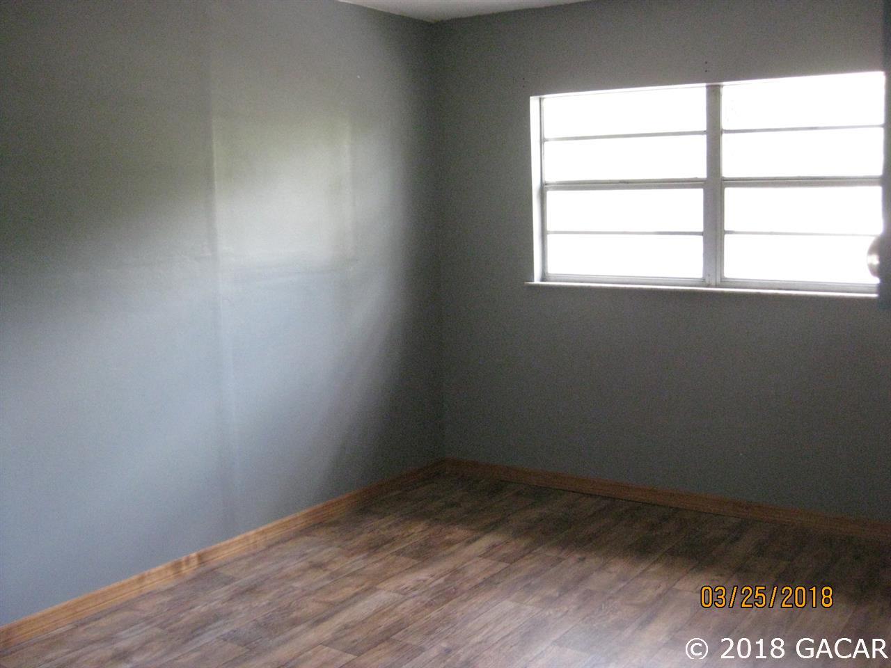 113 Juniper Road Hawthorne, FL 32640 - Photo 5 of 18 Gallery Image 5