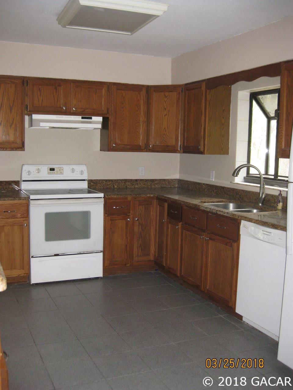 113 Juniper Road Hawthorne, FL 32640 - Photo 10 of 18 Gallery Image 10