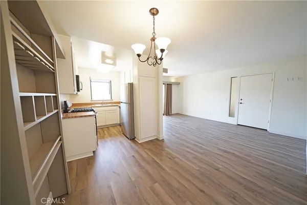 $2,950 | 28015 Sarabande Lane, Unit 1305, Canyon Country, CA 91387