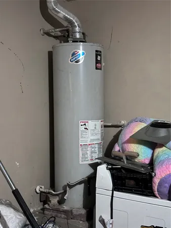 a view of a livingroom