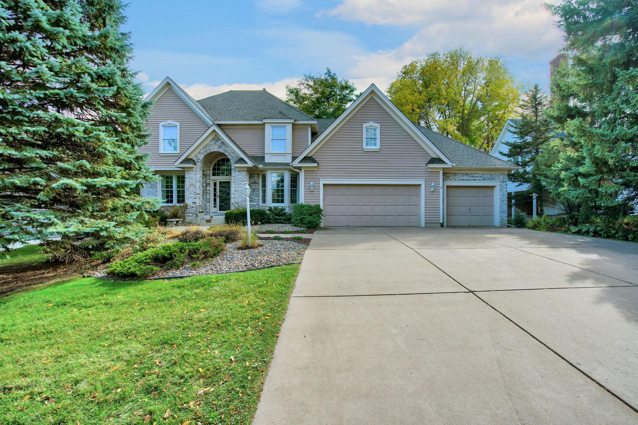 8815 Pheasant Run Road Woodbury, MN 55125 - Photo 1 of 1 Gallery Image 1