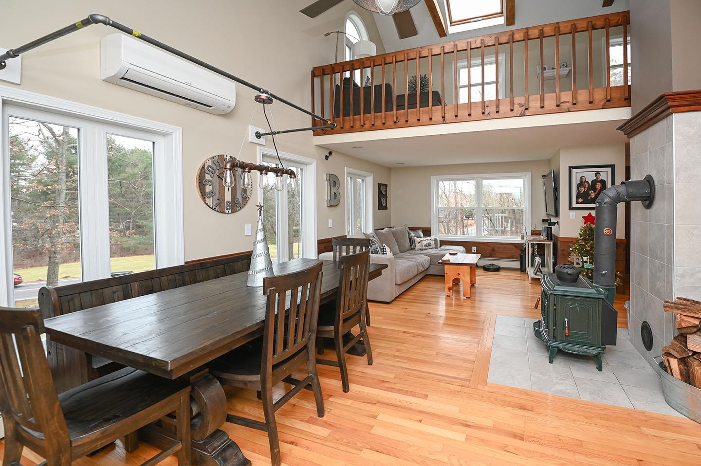 188 Shannon Road Salem, NH 03079 - Photo 3 of 37 Gallery Image 3