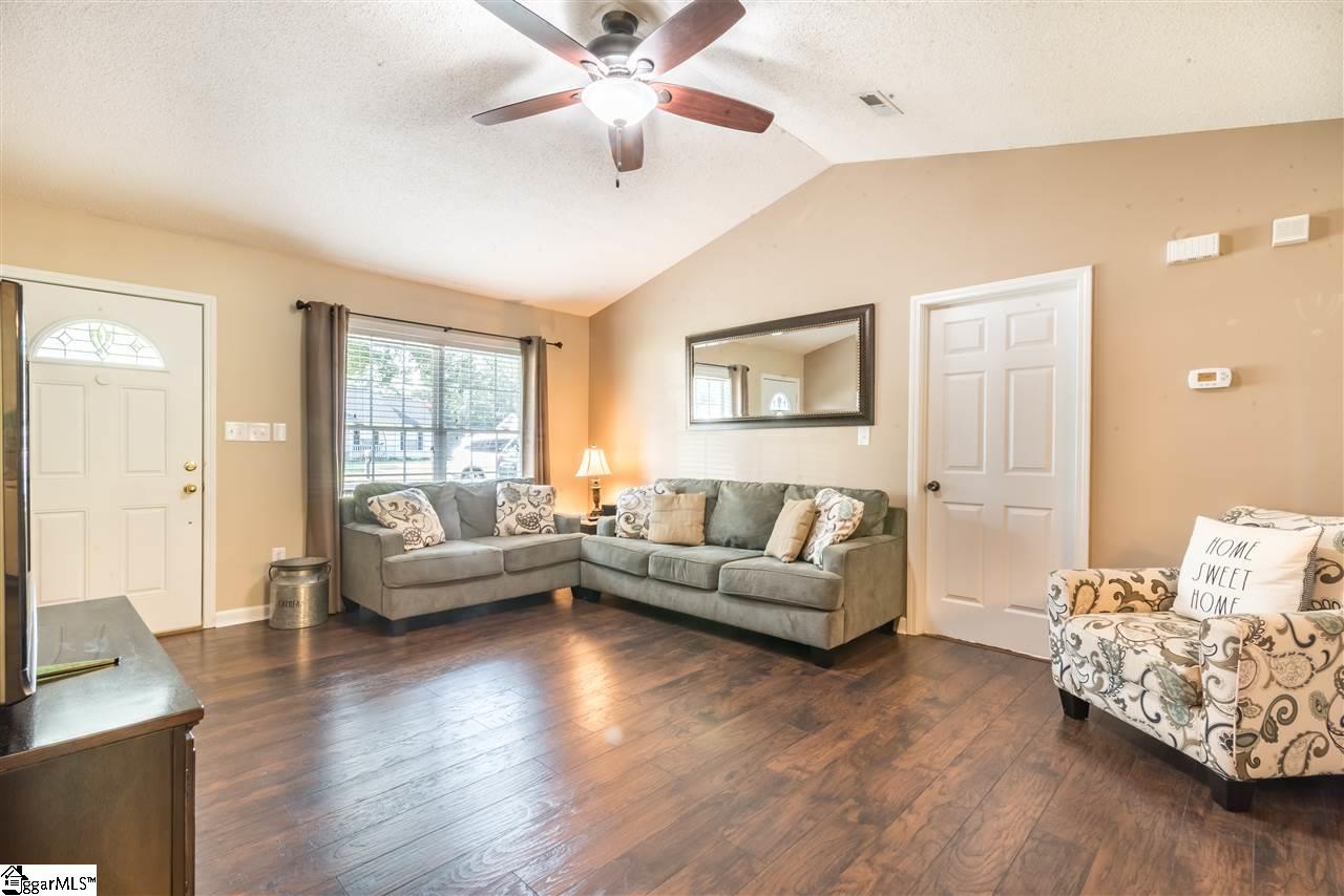 166 Old Timber Road Woodruff, SC 29388 - Photo 5 of 25 Gallery Image 5