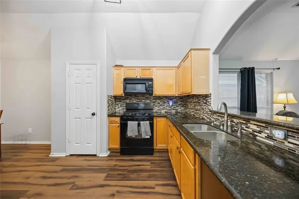 $2,100 | 3345 Berzin Court, Katy, TX 77493