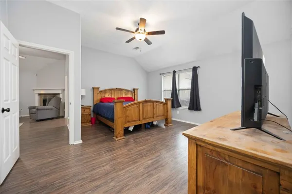 $2,100 | 3345 Berzin Court, Katy, TX 77493