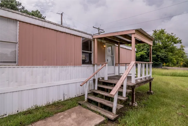 $750 | 1345 Farm To Market 405, Unit 1, Huntsville, TX 77320