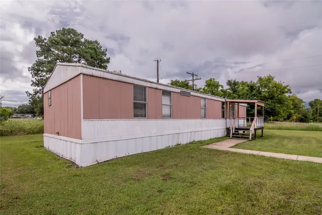 $750 | 1345 Farm To Market 405, Unit 1, Huntsville, TX 77320