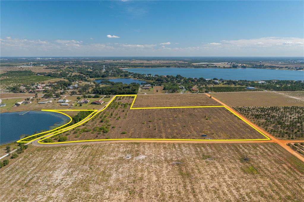 Scott Rd Lake Lake Wales, FL 33859 - Photo 2 of 9 a view of a tennis court