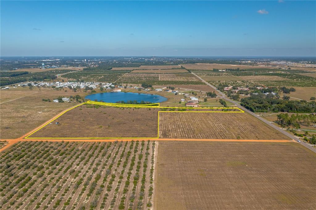 Scott Rd Lake Lake Wales, FL 33859 - Photo 3 of 9 a view of an ocean and beach