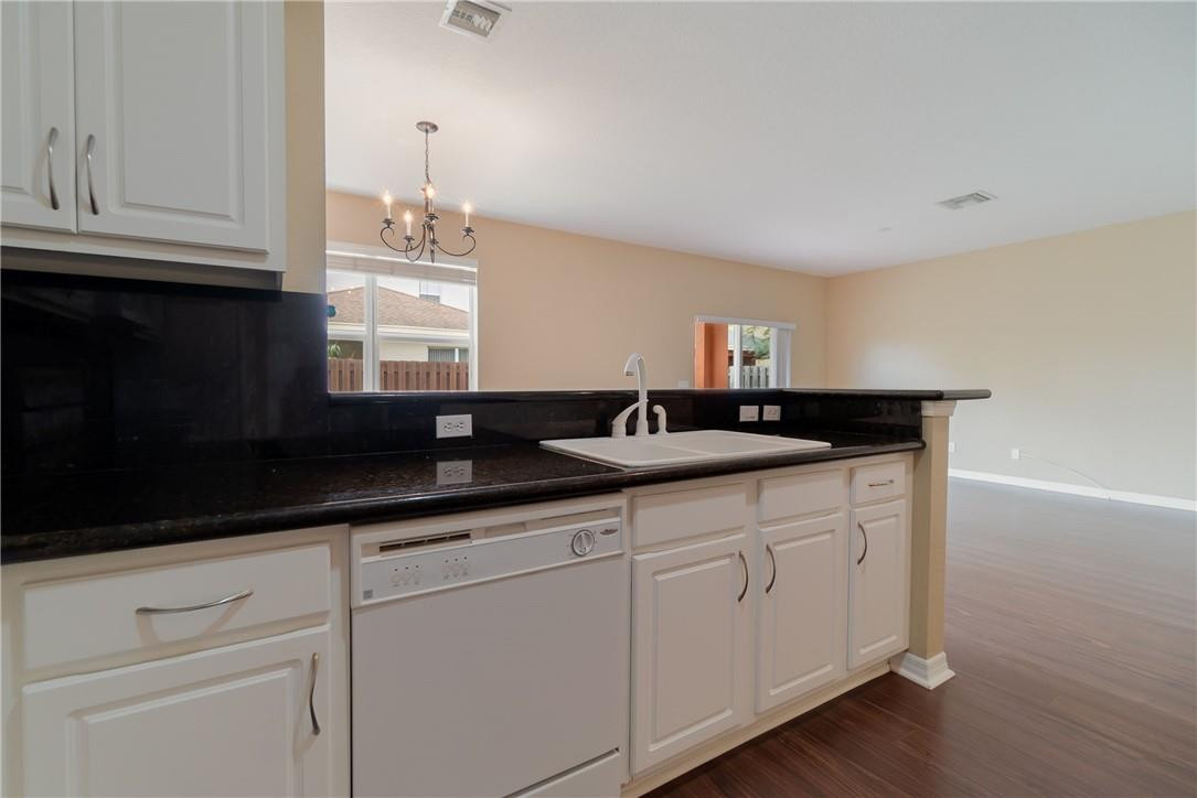 9315 Breakers Row Fort Pierce, FL 34945 - Photo 11 of 32 Photo 11