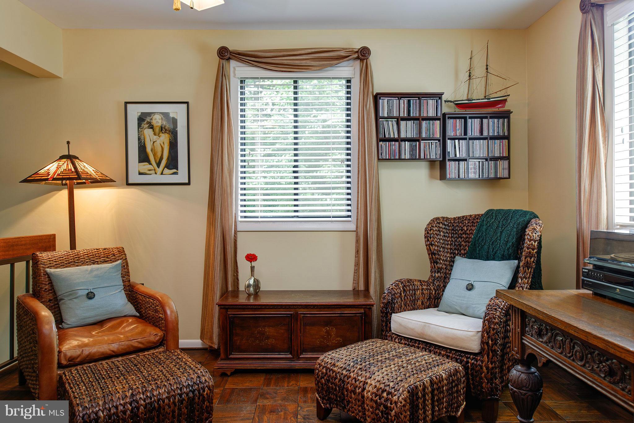 11817 Grey Birch Place Reston, VA 20191 - Photo 22 of 30 Loft