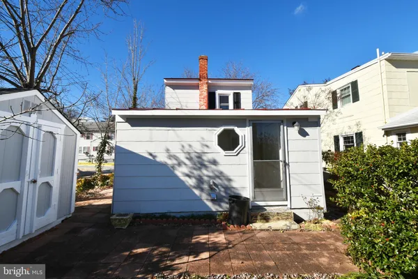 $1,725 | 918 Mercer Street, Fredericksburg, VA 22401