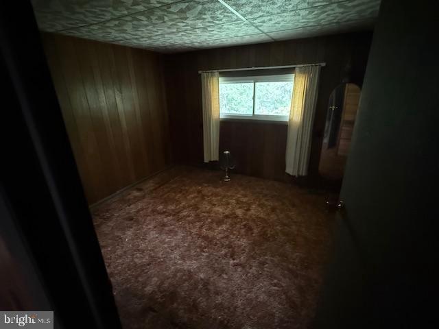 8286 James Madison Parkway King George, VA 22485 - Photo 8 of 26 a view of hallway with window