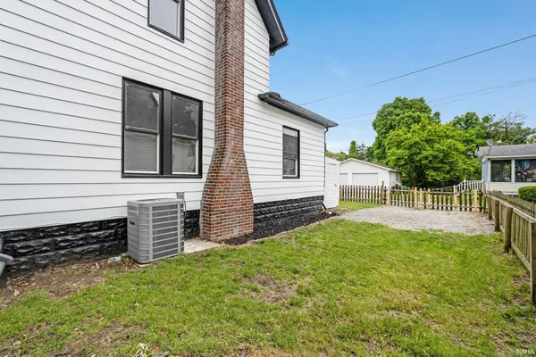 $209,900 | 110 North Sheridan Street, Kendallville, IN 46755