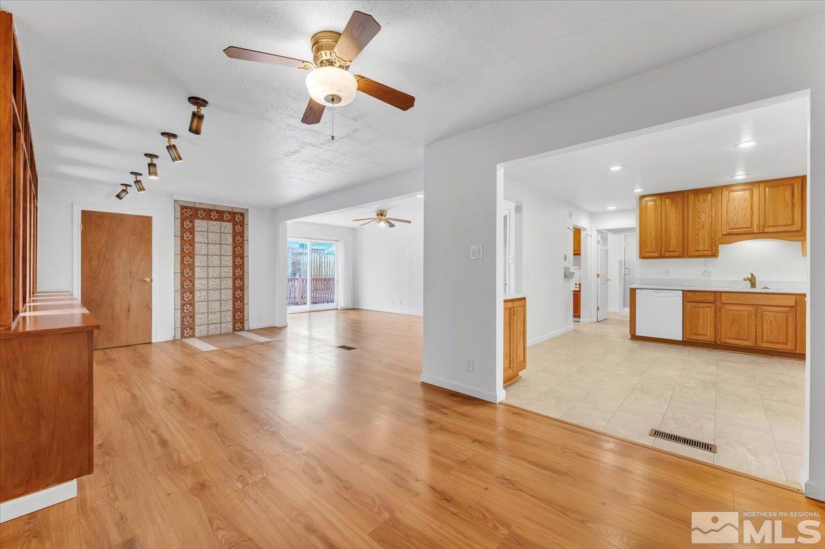 643 Ibis Lane Reno, NV 89503 - Photo 13 of 40 Photo 13