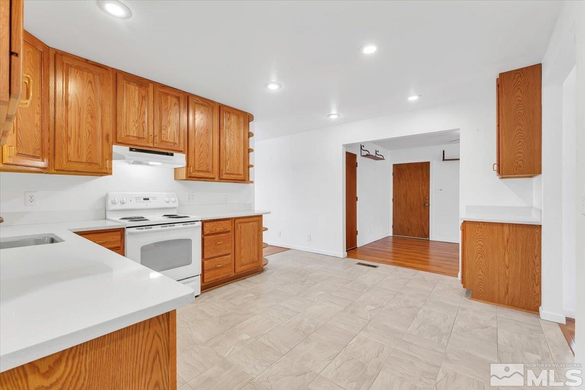 643 Ibis Lane Reno, NV 89503 - Photo 16 of 40 Photo 16