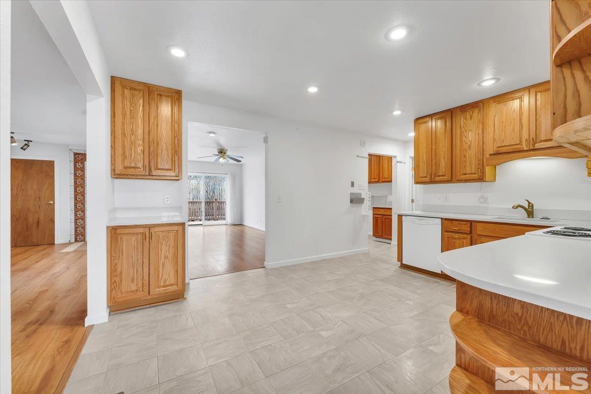 643 Ibis Lane Reno, NV 89503 - Photo 17 of 40 Photo 17