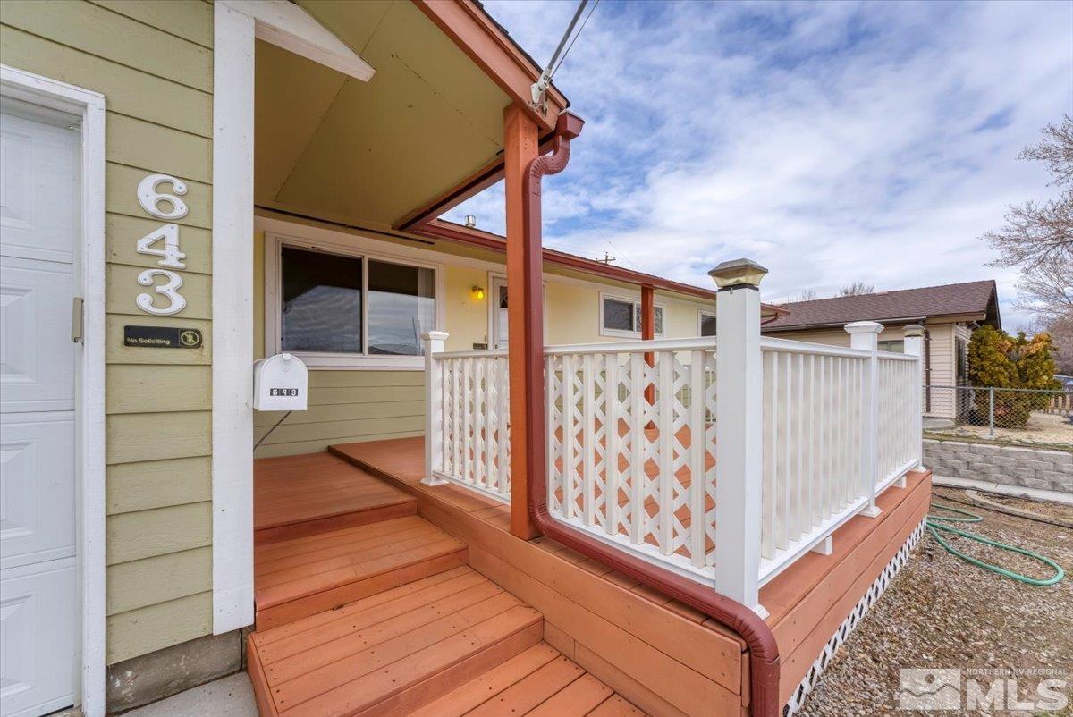 643 Ibis Lane Reno, NV 89503 - Photo 3 of 40 Photo 3