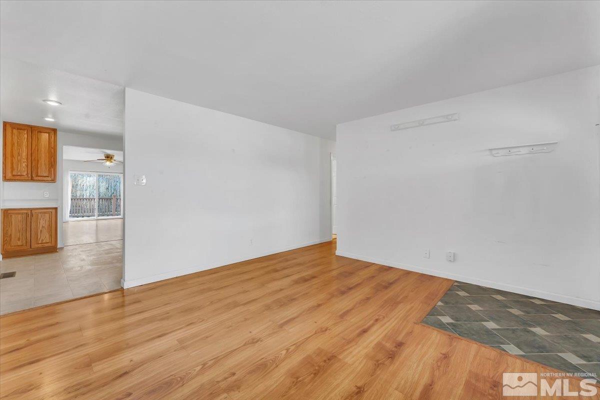 643 Ibis Lane Reno, NV 89503 - Photo 8 of 40 Photo 8