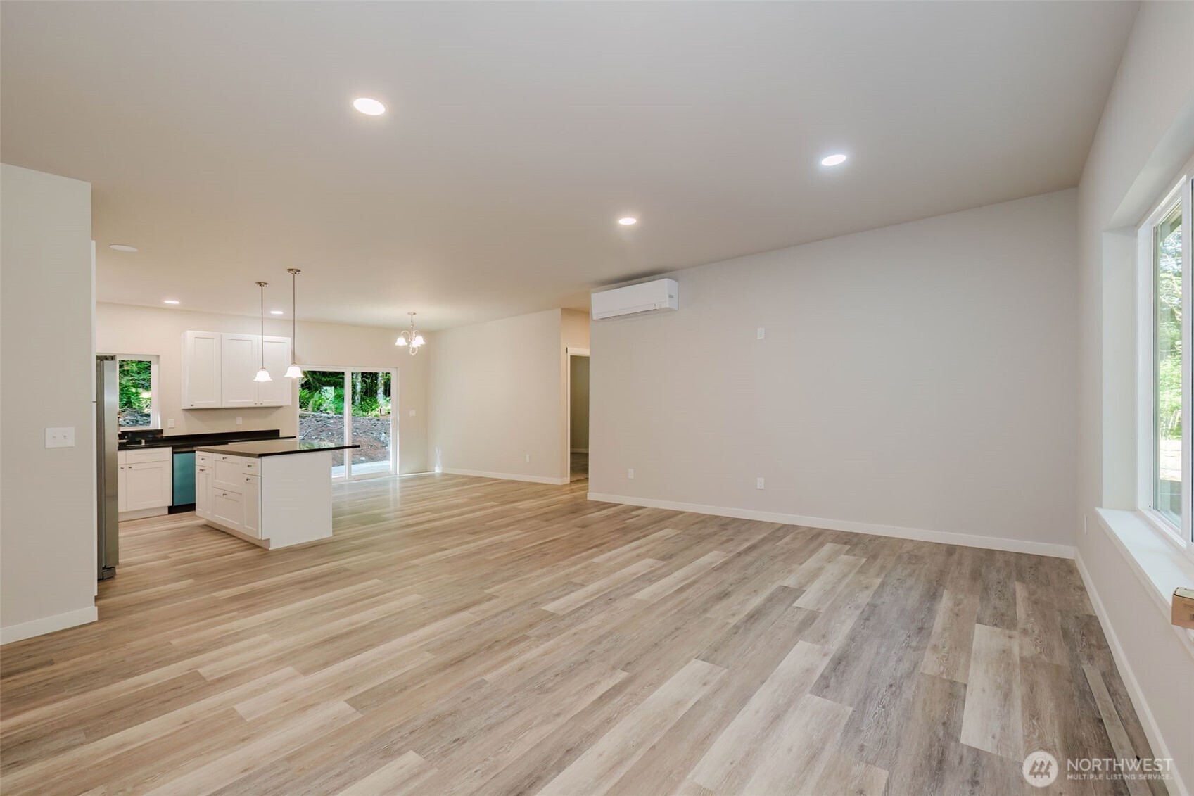 61 East Olyview Road Grapeview, WA 98546 - Photo 4 of 40