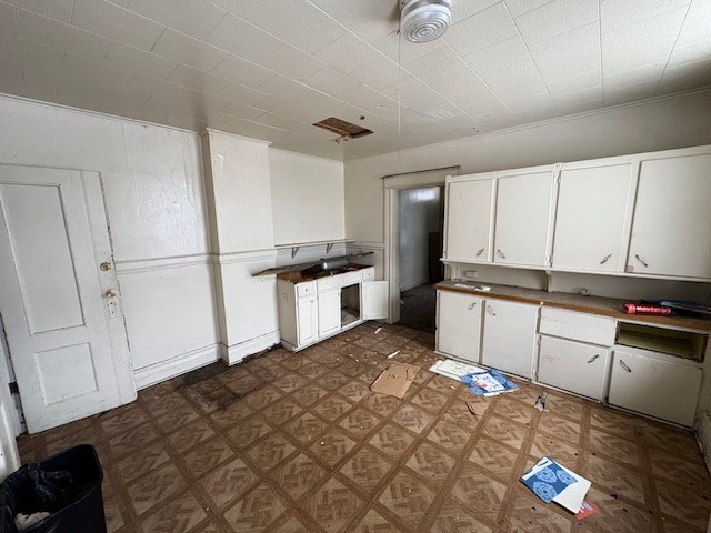 139 Rohr Street Rochester, NY 14605 - Photo 9 of 48