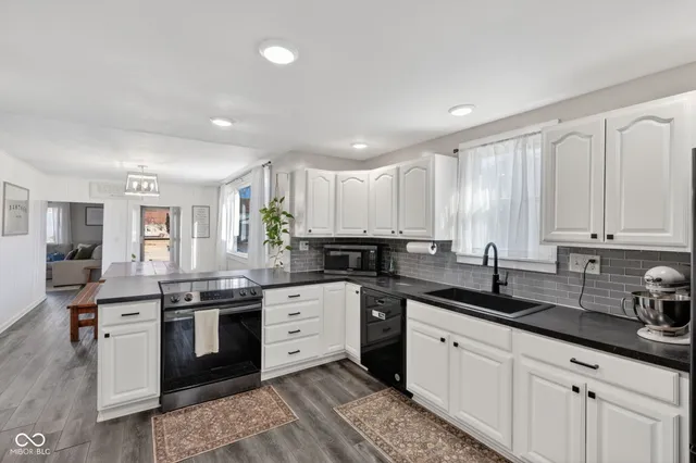 $199,900 | 2719 North A Street, Elwood, IN 46036