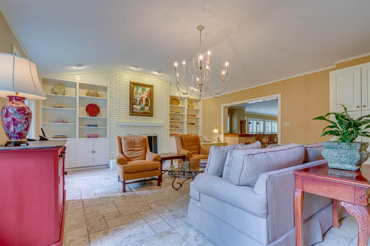 453 Greenfield Road Memphis, TN 38117 - Photo 11 of 25 Gallery Image 11