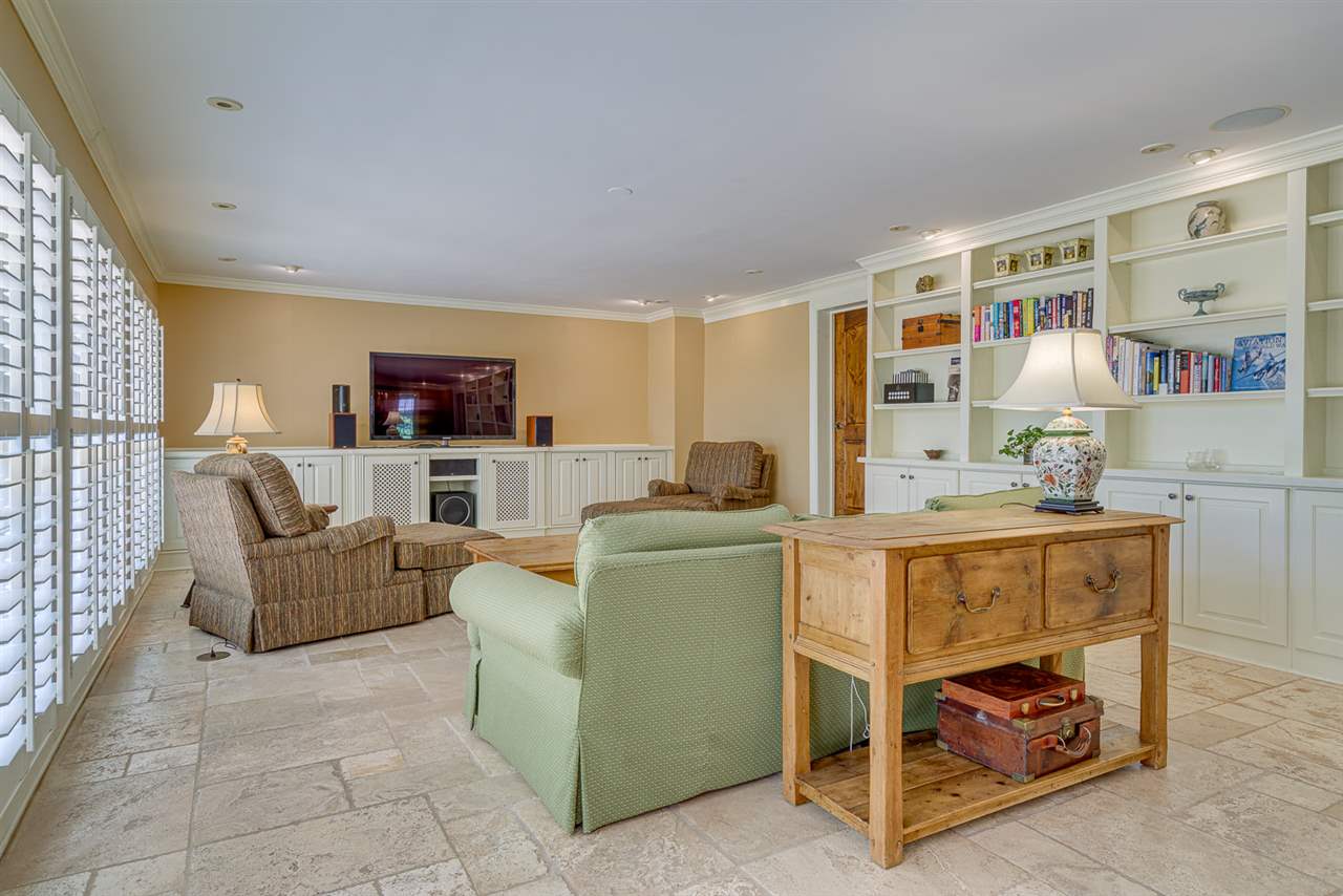 453 Greenfield Road Memphis, TN 38117 - Photo 13 of 25 Gallery Image 13